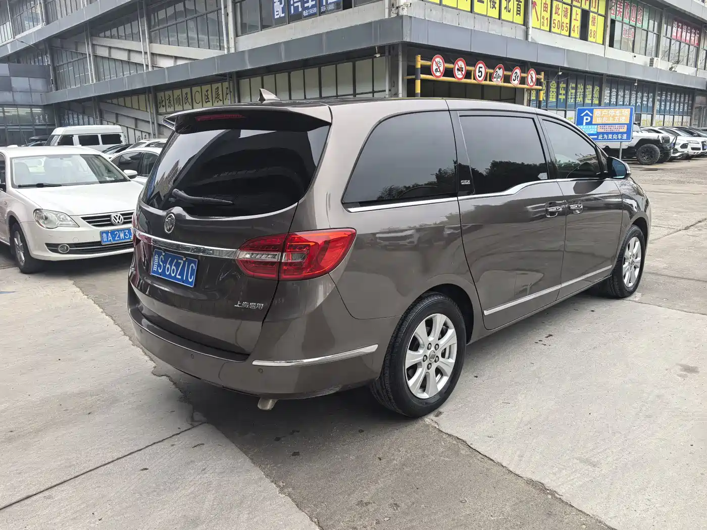 Buick GL8 2014 3.0L XT Luxury Business Flagship фото 5