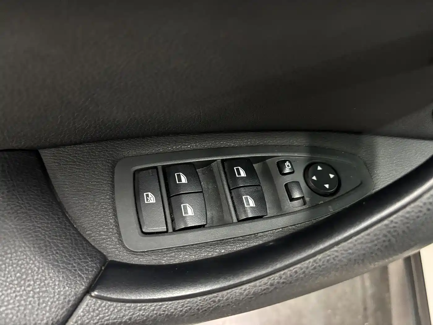 BMW X1 2019 sDrive20Li Leading Model фото 12