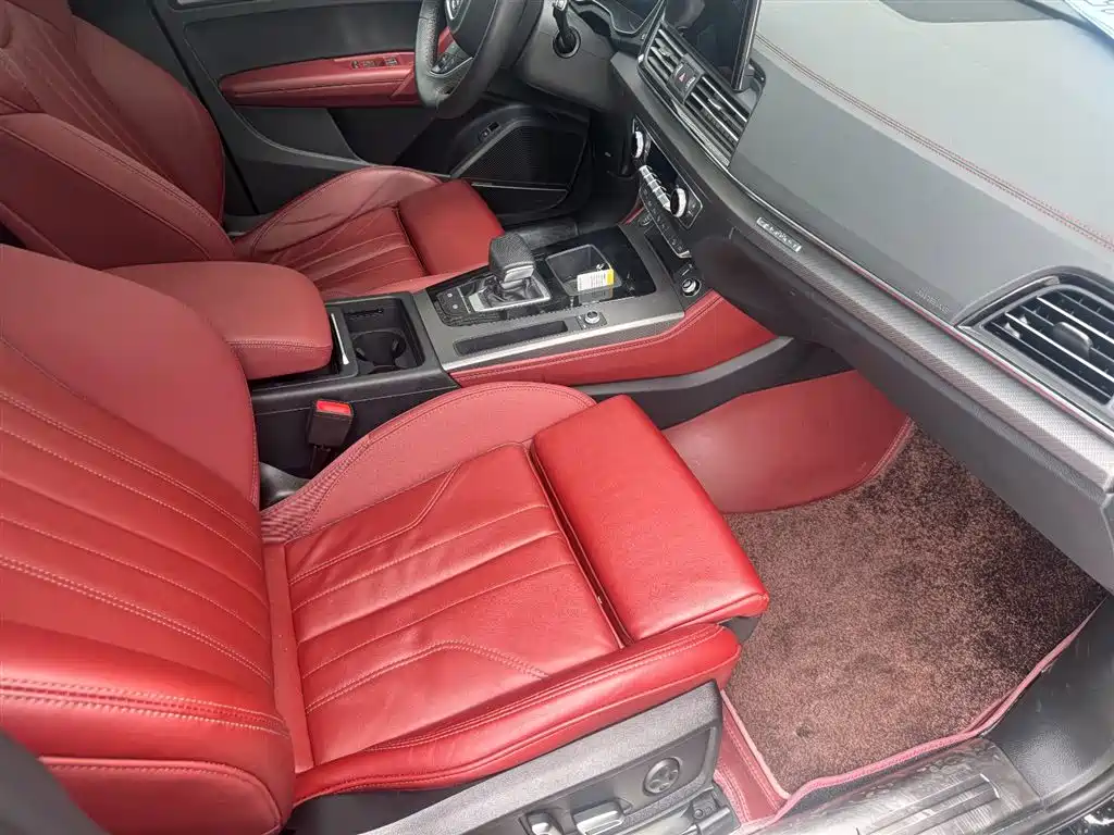 Audi Q5L 2024 Model 45 TFSI Luxury Dynamic фото 12