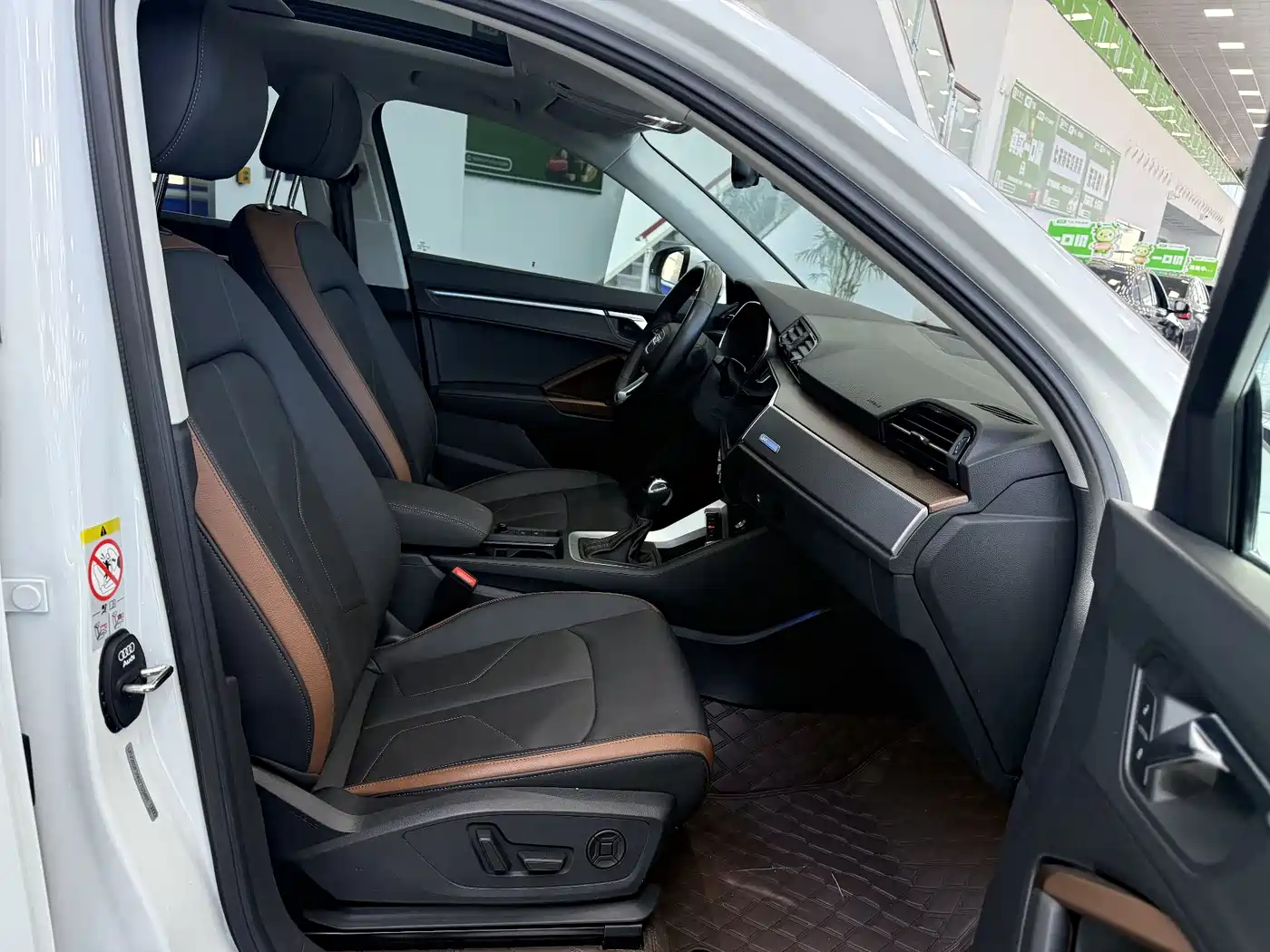Audi Q3 2022 35 TFSI Fashion Elegance фото 21