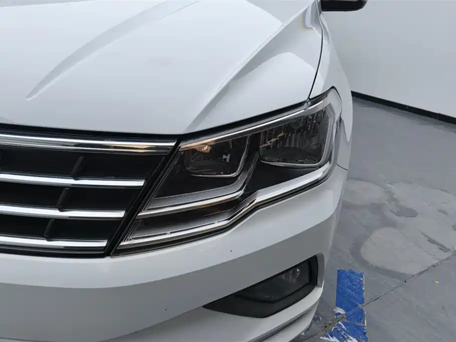 Volkswagen Jetta 2019 Dream Edition 1.5L Auto Comfort фото 5
