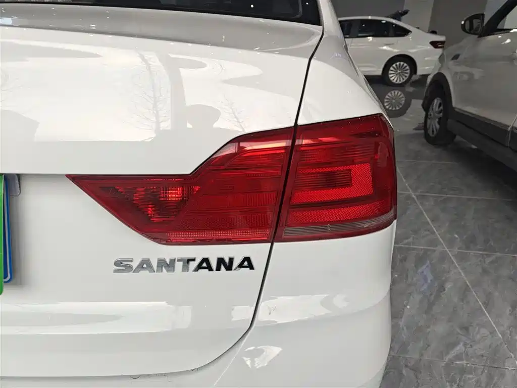 Volkswagen Santana 2018 1.5L Automatic Comfort Edition фото 15