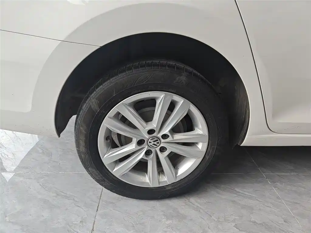 Volkswagen Santana 2018 1.5L Automatic Comfort Edition фото 19