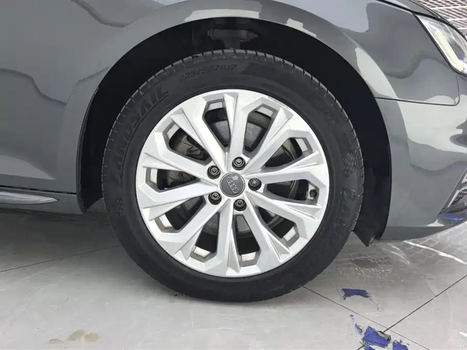 Audi A4L 2019 40 TFSI Progressive (China VI) фото 6