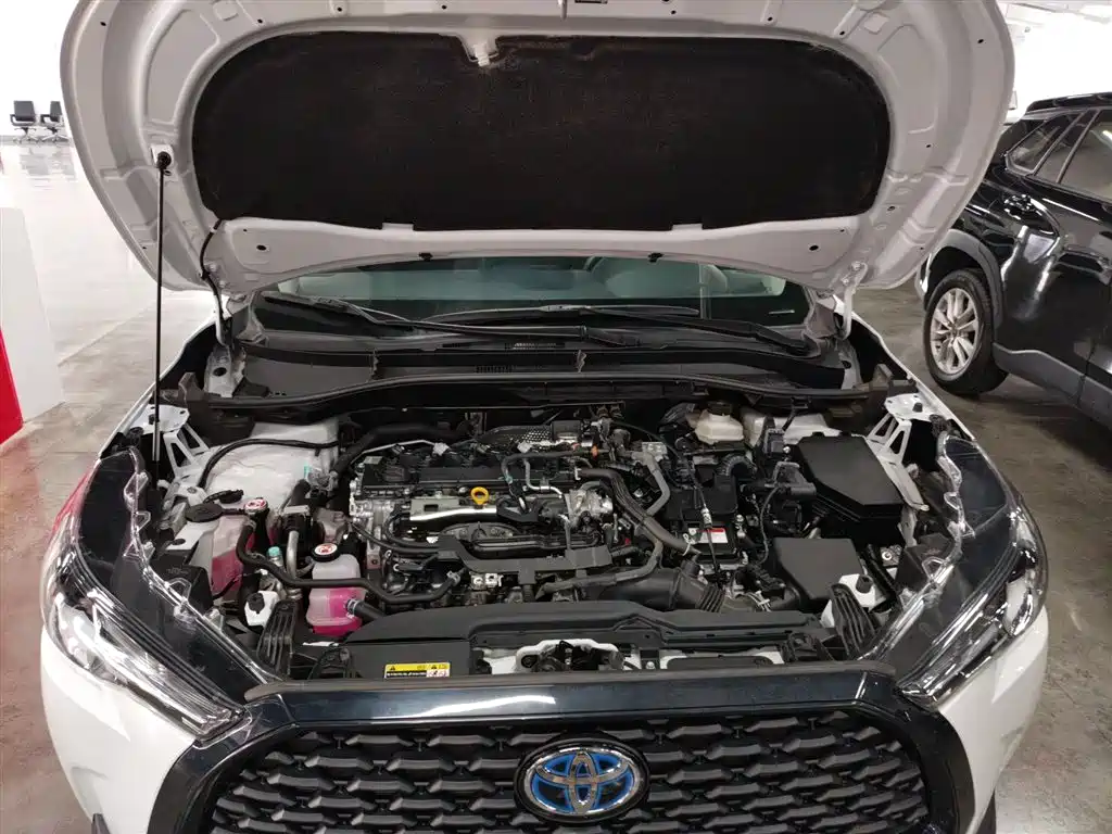 Toyota Corolla Cross 2023 Hybrid 2.0L Pioneer Edition фото 20
