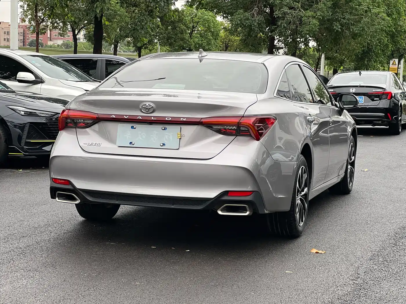 Toyota Avalon 2023 2.0L Luxury Edition фото 9