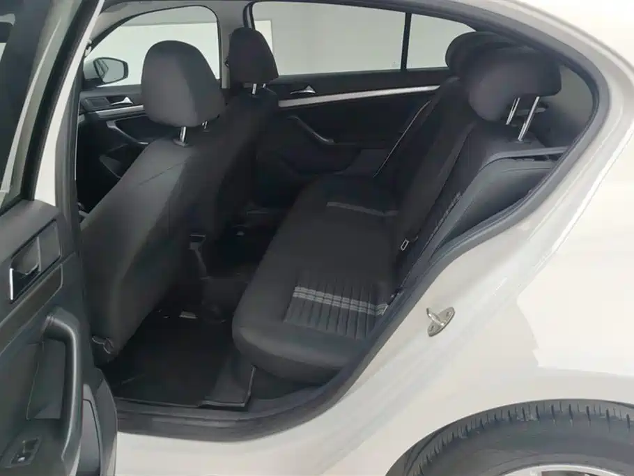Volkswagen Lavida 2019 Lavida Start 1.5L Auto Trend (China VI) фото 11