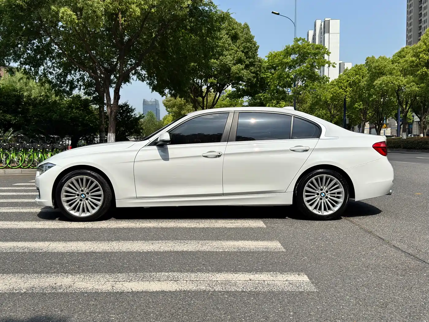 BMW 3 Series 2018 320Li Fashion Style фото 4
