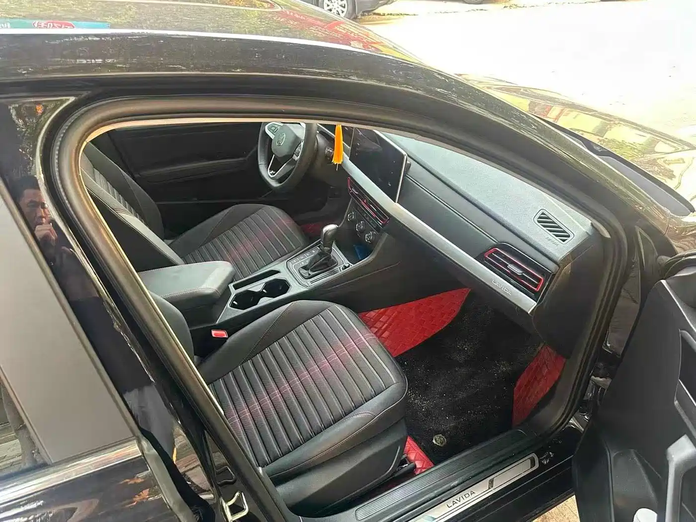 Volkswagen Lavida 2023 280TSI DSG Starlight Comfort Edition фото 7