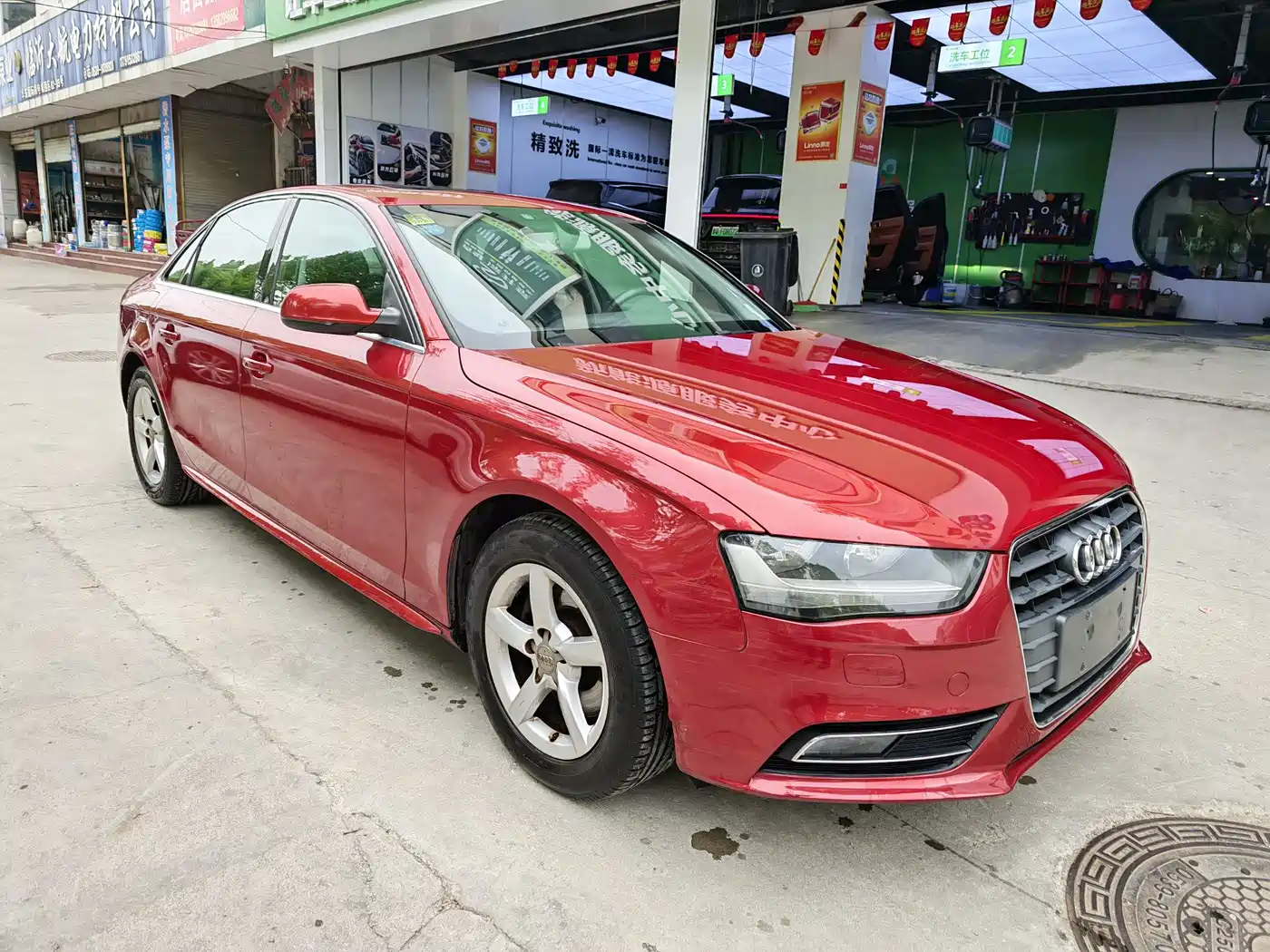Audi A4L 2013 30 TFSI Automatic Comfort фото 3