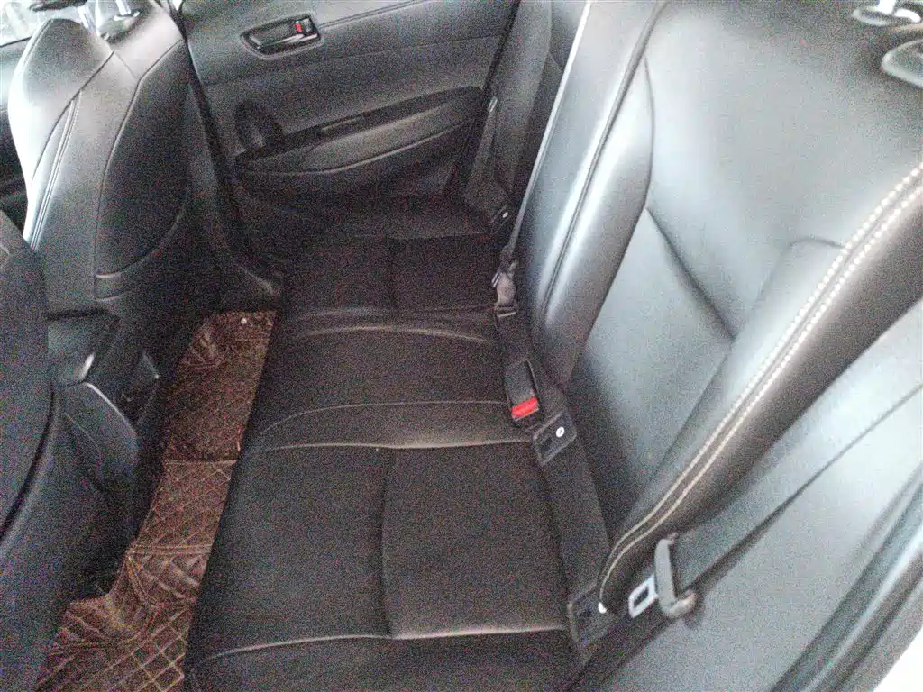 Toyota Frontlander 2022 2.0L CVT Leading Edition фото 13