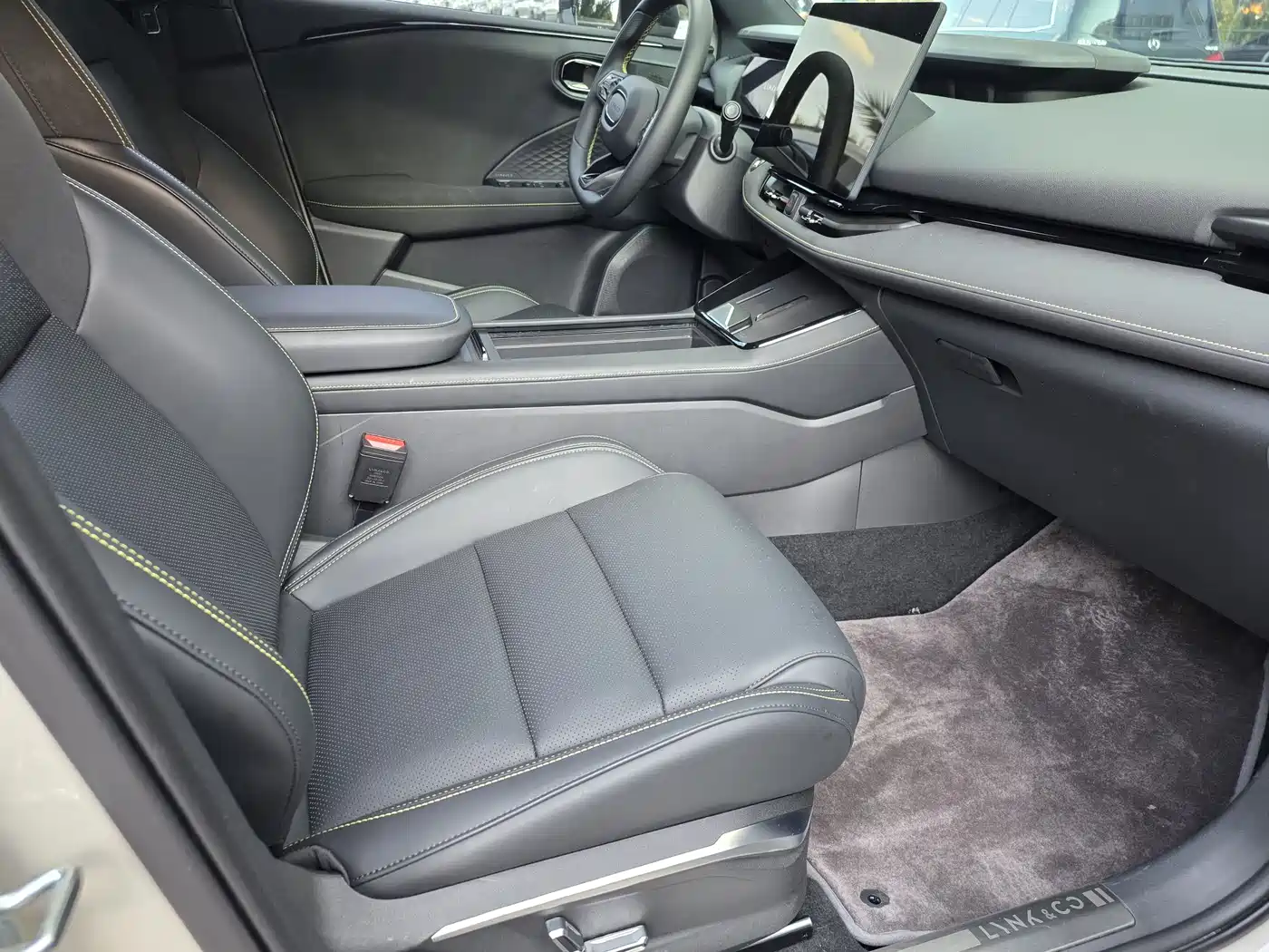 Lynk & Co 06 2025 Renew 1.5T Halo фото 24