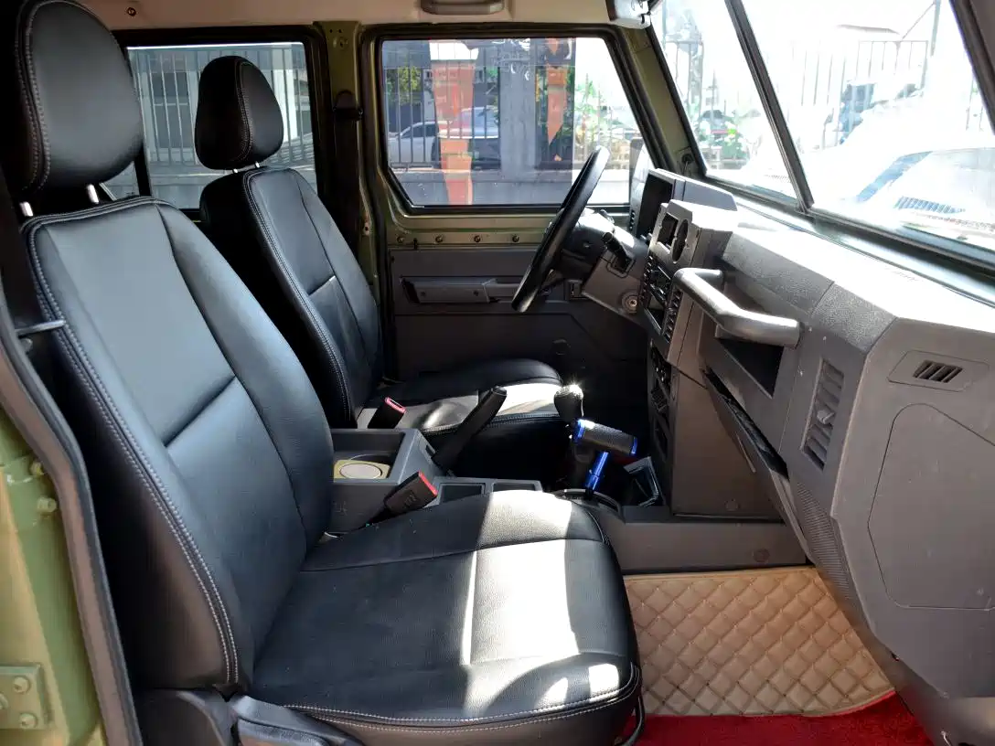 BAW (Beijing Automobile Works) Warrior 2018 2.0T 5-Door 4WD Gasoline (China V) фото 13