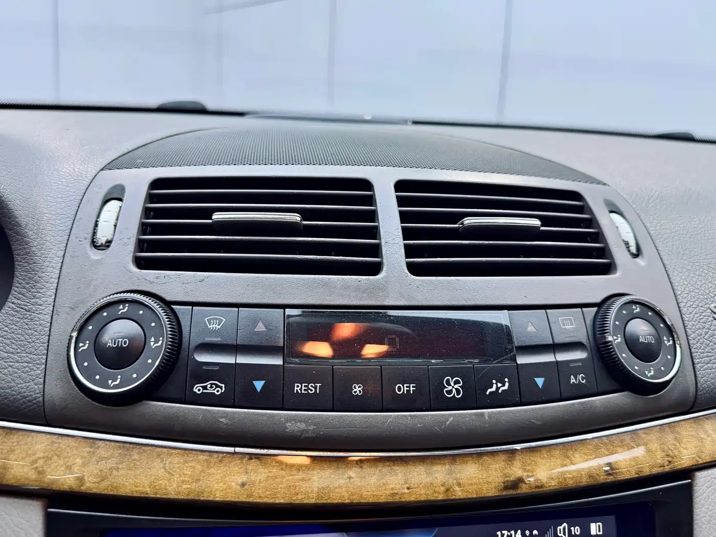 Mercedes-Benz E-Class 2007 E 280 Fashion фото 27