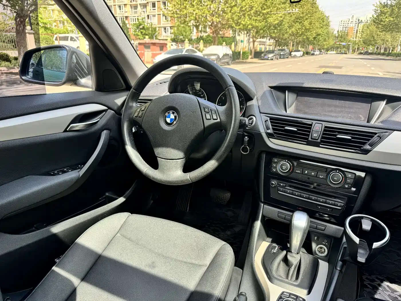 BMW X1 (Import) 2012 sDrive18i Luxury фото 18