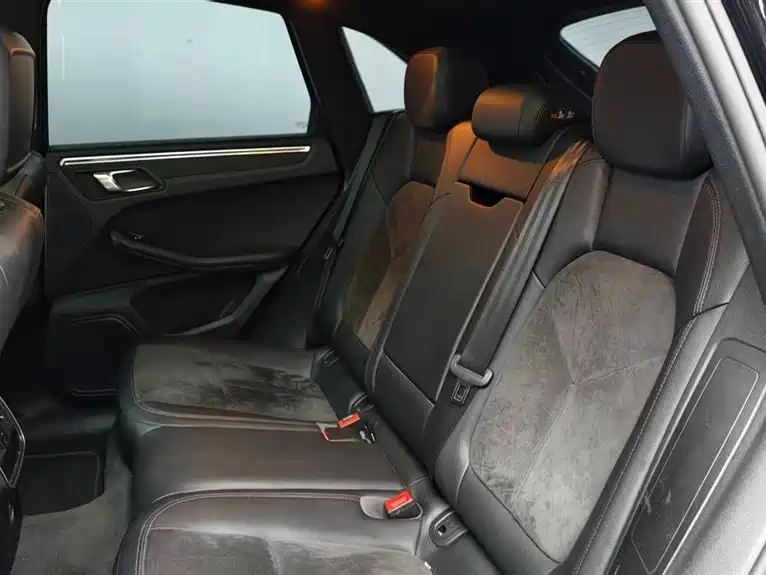 Porsche Macan 2017 Macan 2.0T фото 15