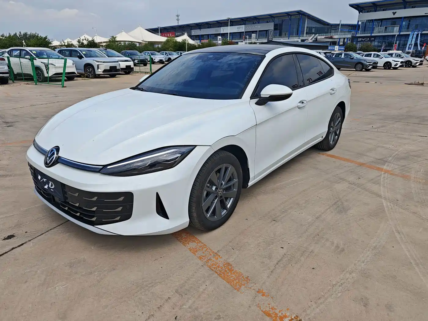 Volkswagen Lamando 2025 2025 Model Lamando L 1.5T Base Version