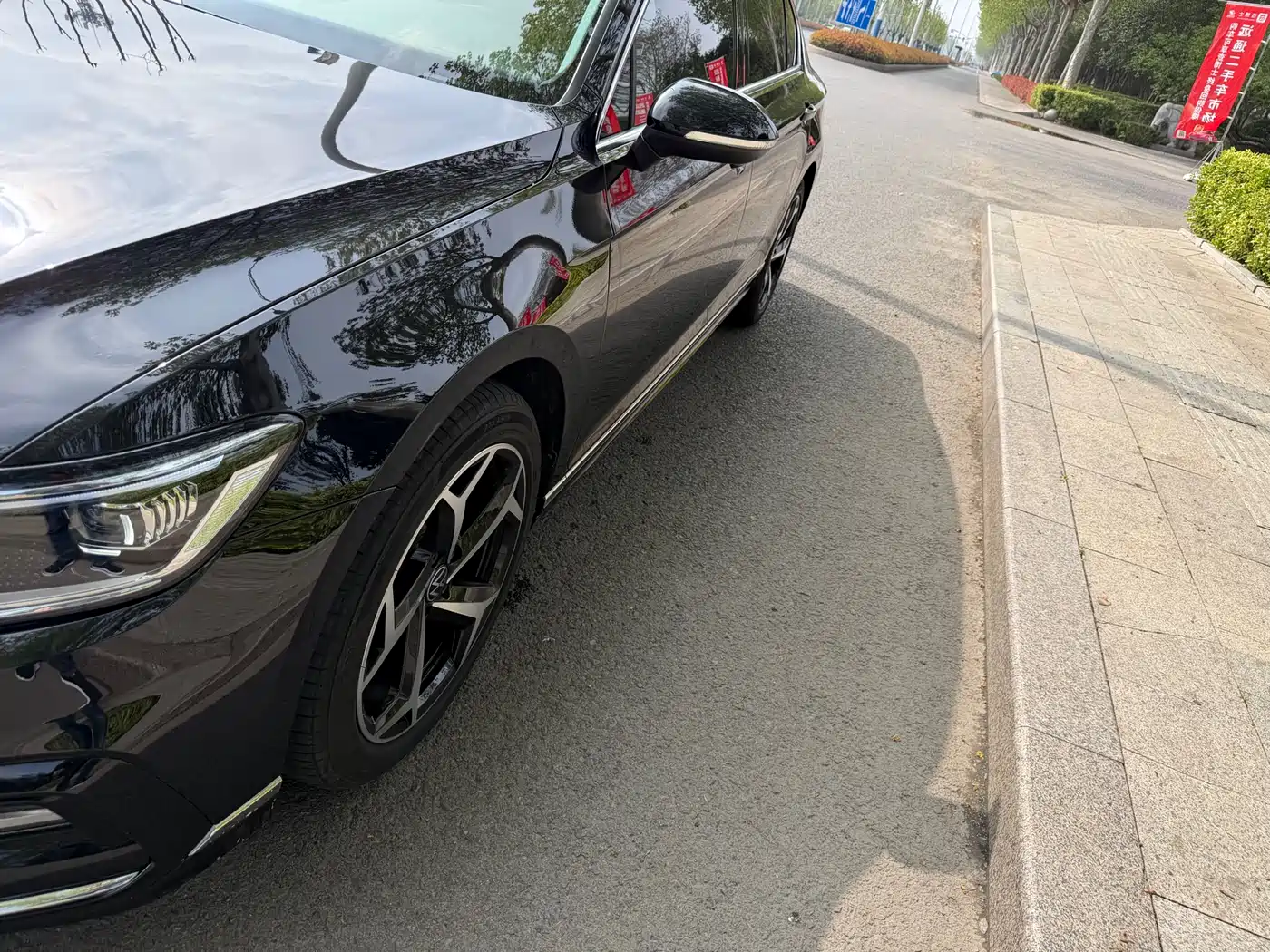 Volkswagen Magotan 2023 2 Million Units Anniversary Edition 330TSI DSG Leading Type фото 3