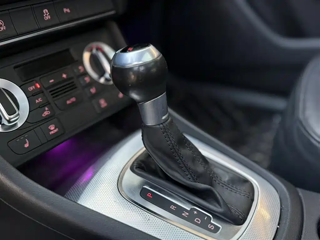 Audi Q3 2015 35 TFSI Millionth Anniversary Comfort фото 8