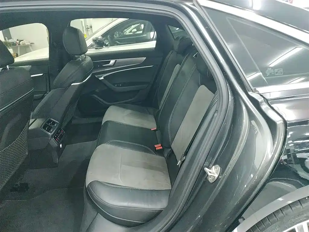 Audi A6L 2019 45 TFSI quattro Premium Dynamic фото 14