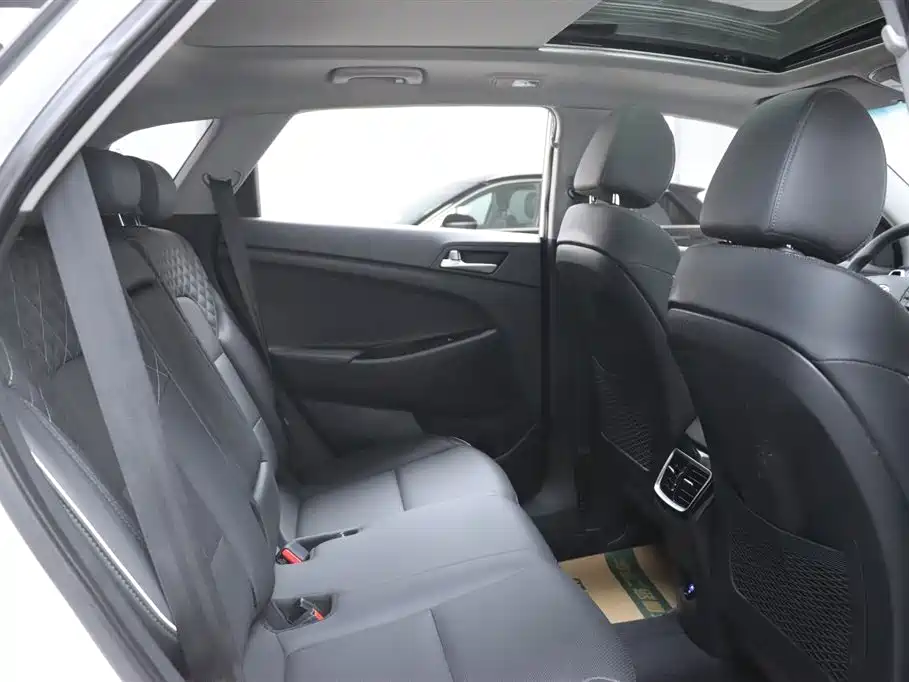 Hyundai Tucson 2020 280TGDi DCT 2WD Fashion (China V) фото 16