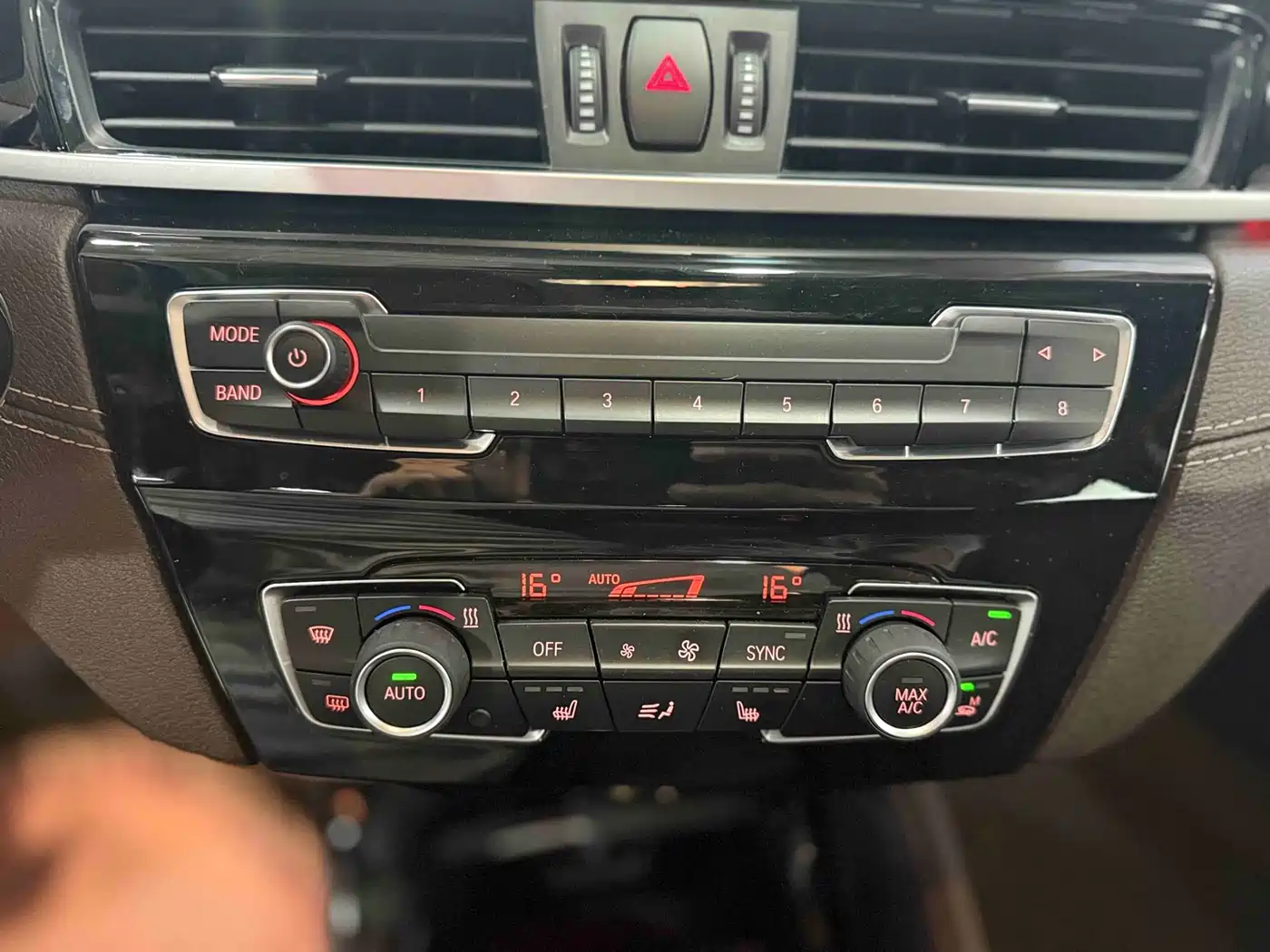 BMW X2 2023 sDrive25i M Sport Shadow Edition фото 12