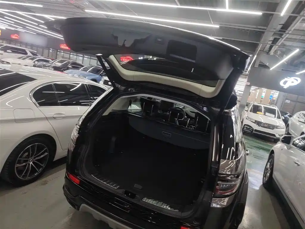 Land Rover Discovery Sport 2022 Model 249PS R-Dynamic S Performance Edition 5-Seater фото 19