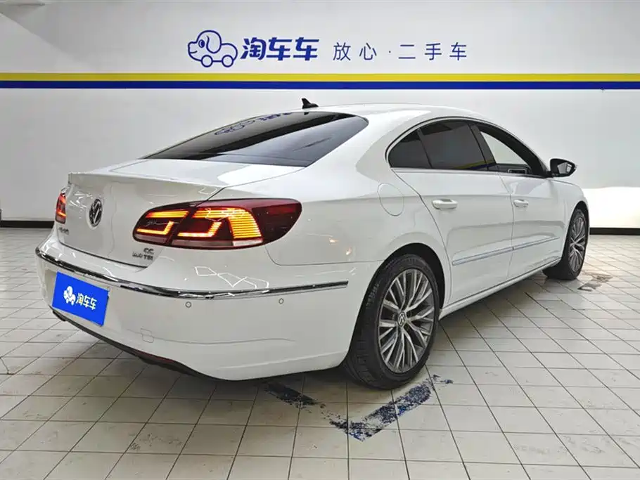 Volkswagen FAW-Volkswagen CC 2018 1.8TSI Luxury фото 3