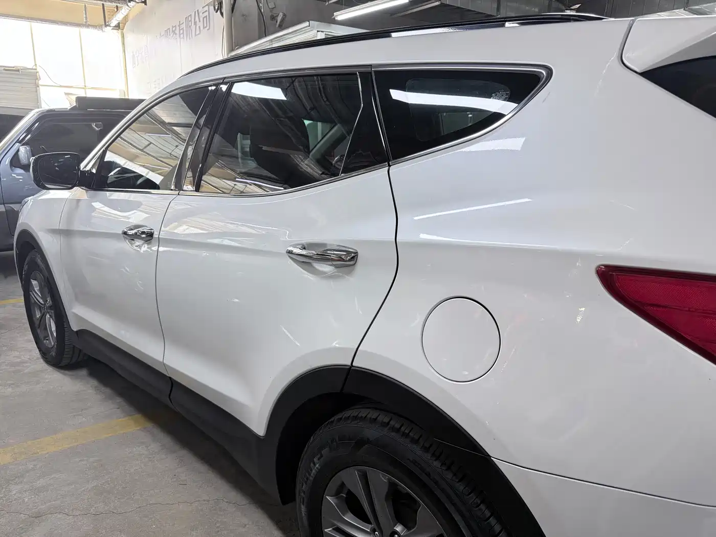 Hyundai Santa Fe 2015 2.0T Automatic 4WD Smart 5-Seater фото 16