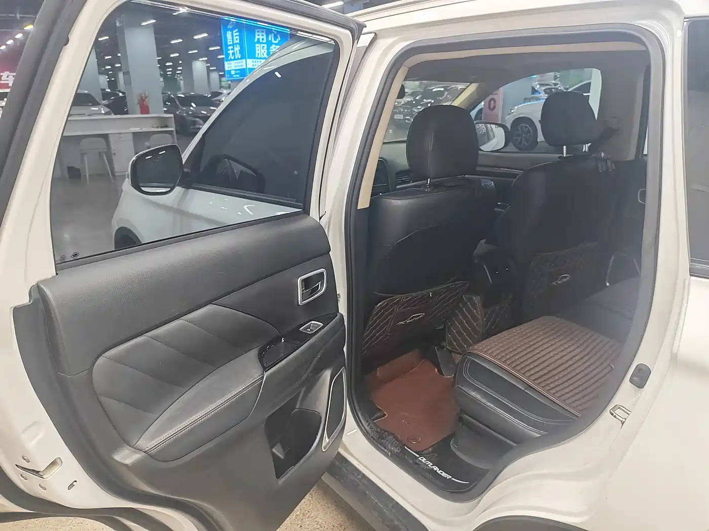 Mitsubishi Outlander 2019 2.0L 2WD Enjoy 5-Seater China VI фото 7