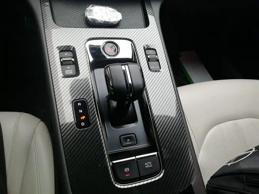 GAC Trumpchi Trumpchi Emkoo 2023 Shadow Leopard H Smart Hybrid фото 6