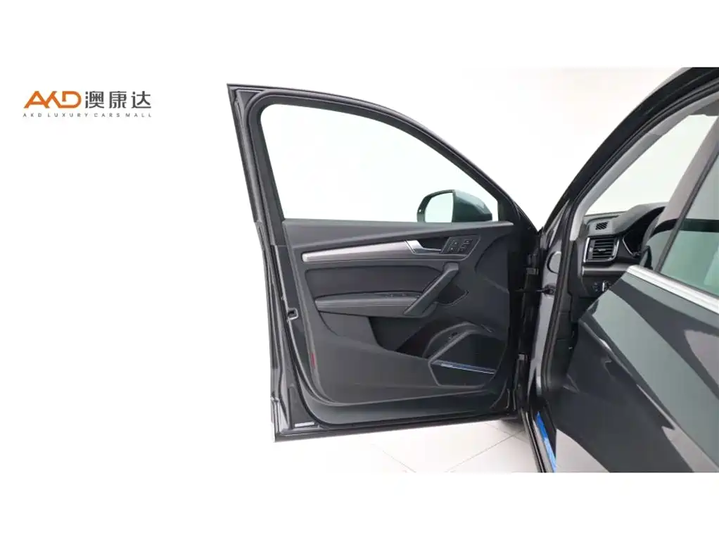 Audi Q5L 2022 45T Luxury Dynamic фото 10