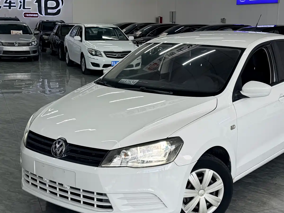 Volkswagen Jetta 2015 Quality Edition 1.4L Manual Fashion фото 2