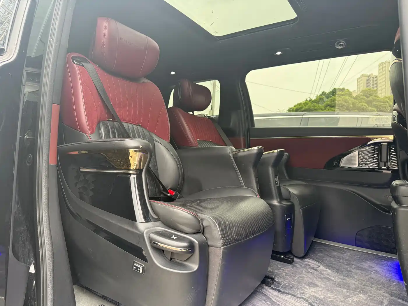 GAC Trumpchi Trumpchi M8 2023 Model Master Series 400T Ultimate Edition фото 6