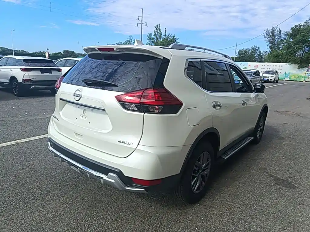 Nissan X-Trail 2026 2025 Honor 2.0L 2WD Leading Edition