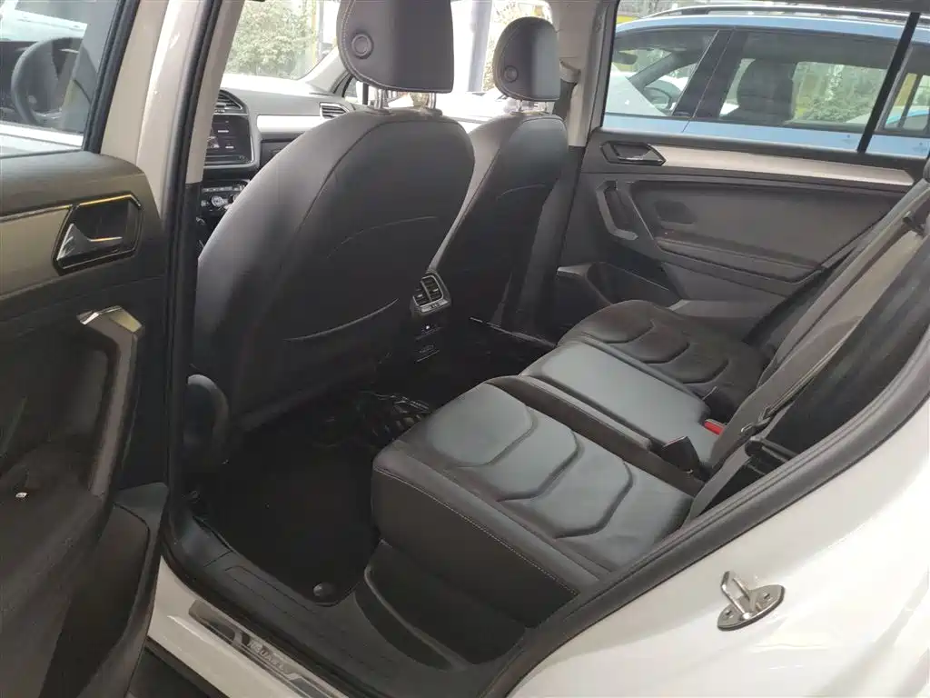 Volkswagen Tiguan L 2020 330TSI Auto 2WD Panorama Comfort China VI фото 14