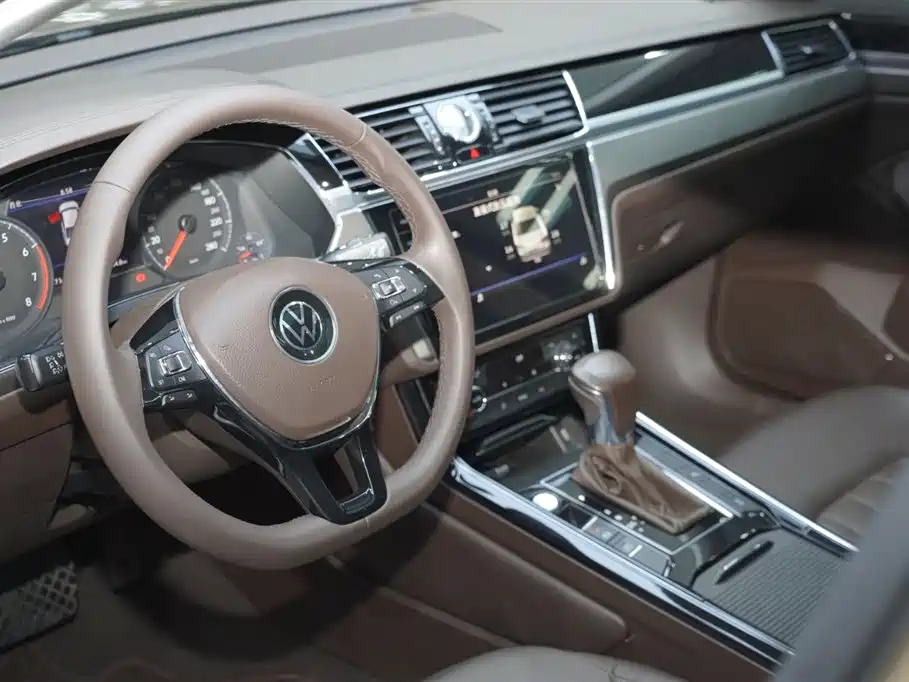 Volkswagen Phideon 2021 380TSI Luxury Edition фото 6