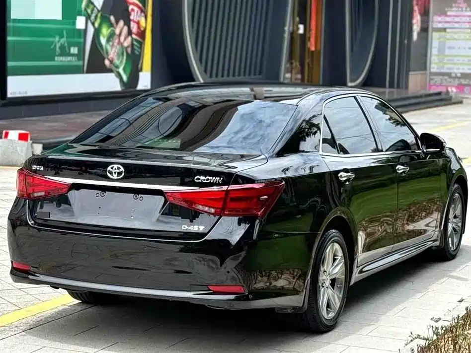 Toyota Crown 2015 2.0T Fashion фото 4