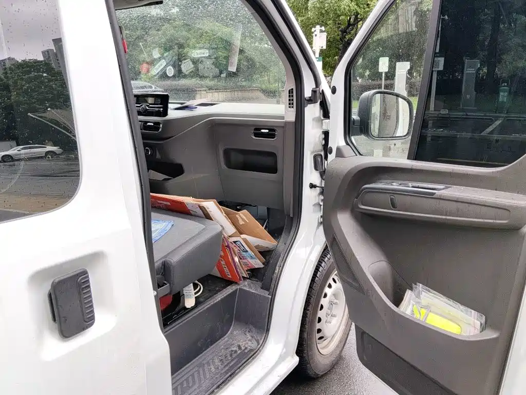 Jiangling E-Fushun 2026 2025 Clear Window Version 41.86kWh Short Wheelbase Low Roof