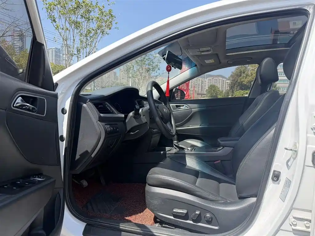 Hyundai Mistra 2019 1.8L Automatic DLX Premium China VI фото 7