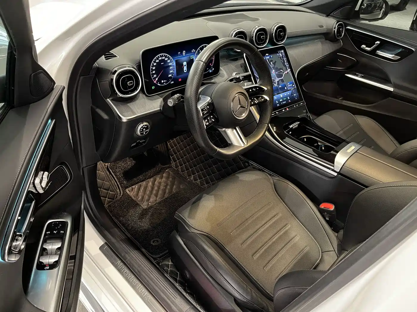 Mercedes-Benz C-Class 2023 C 200 L Sport фото 4