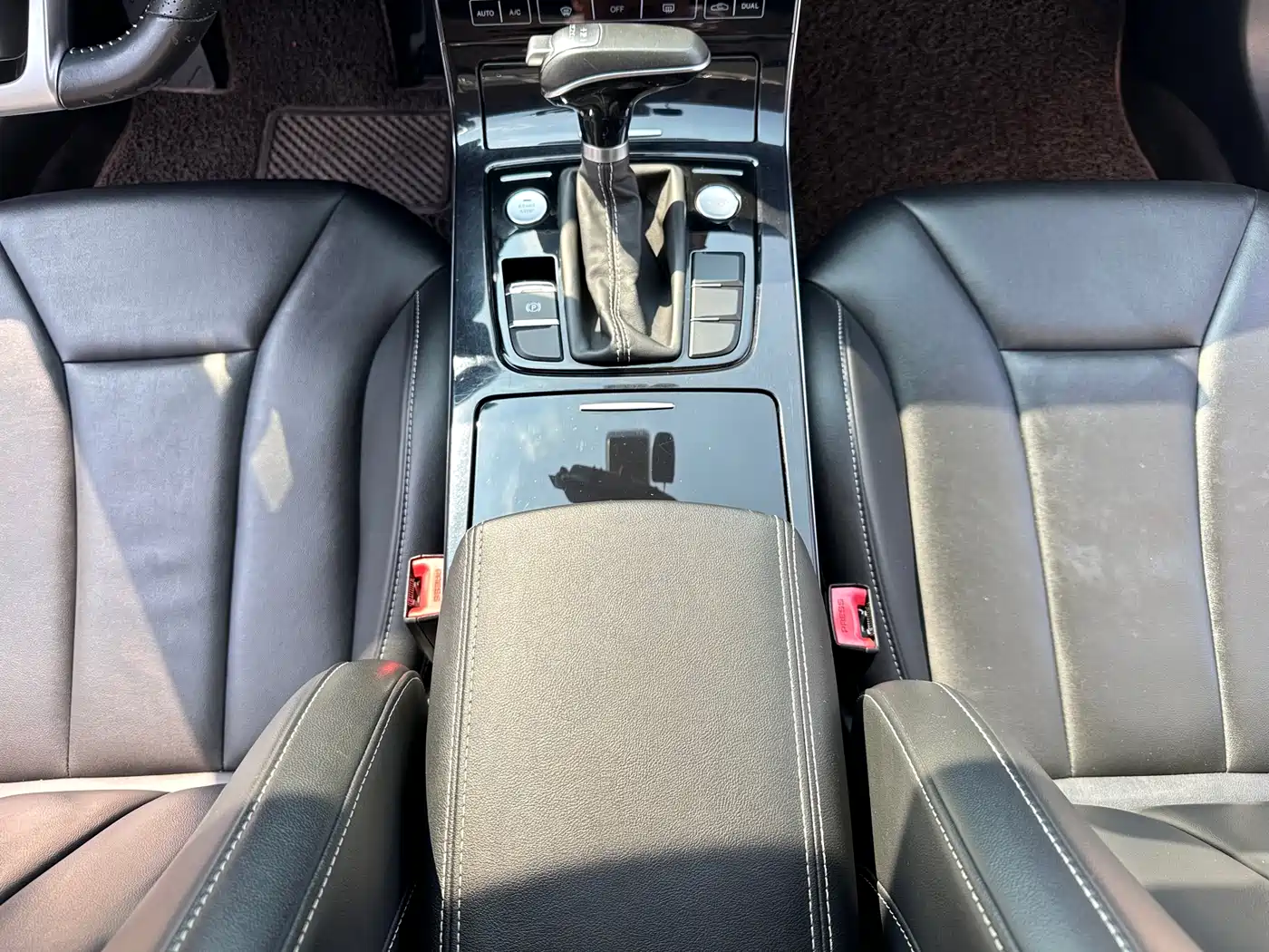 Hongqi H5 2019 30TD Style Edition фото 14