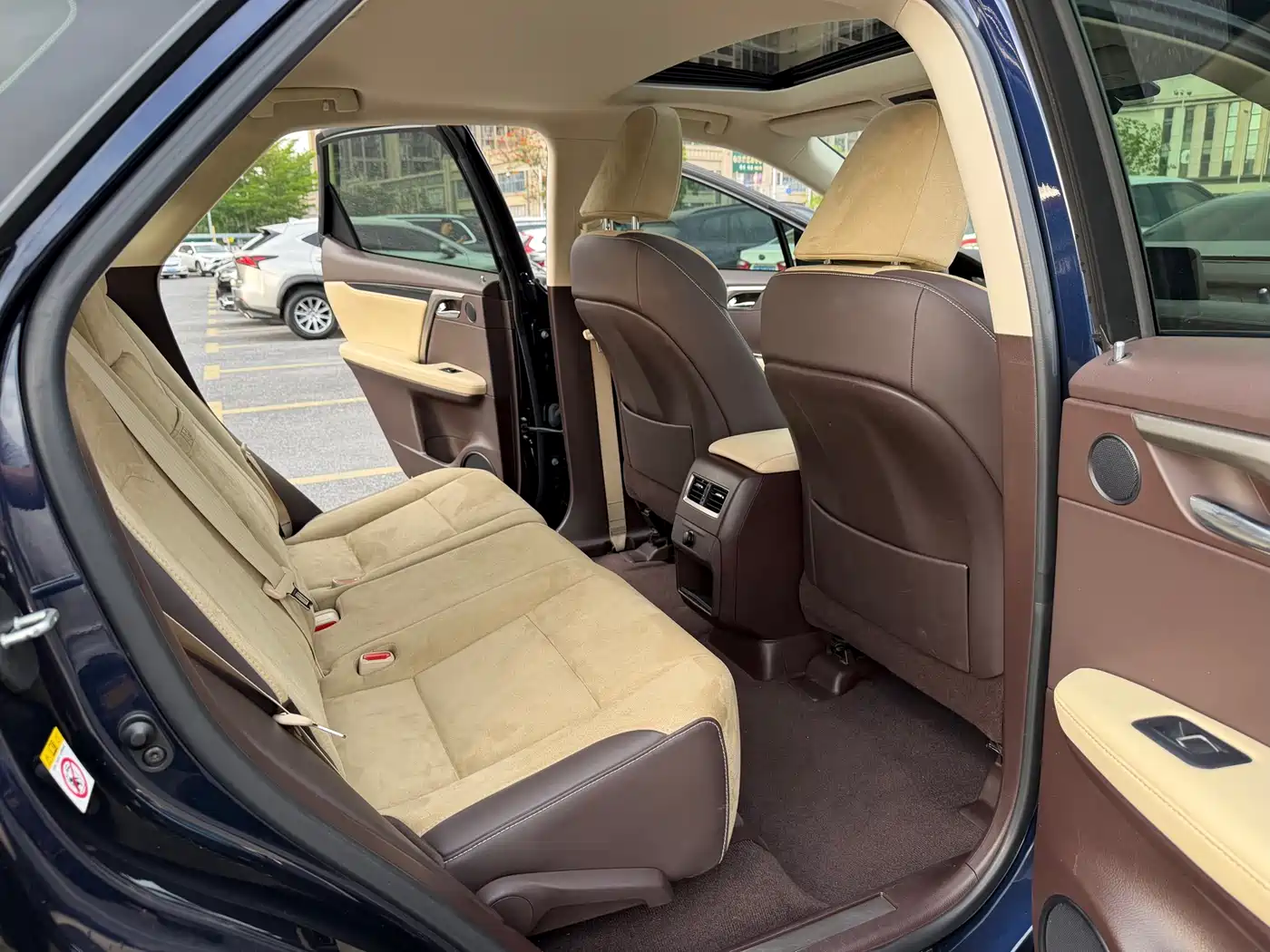 Lexus RX 2016 300 2WD Elite Edition China VI фото 13