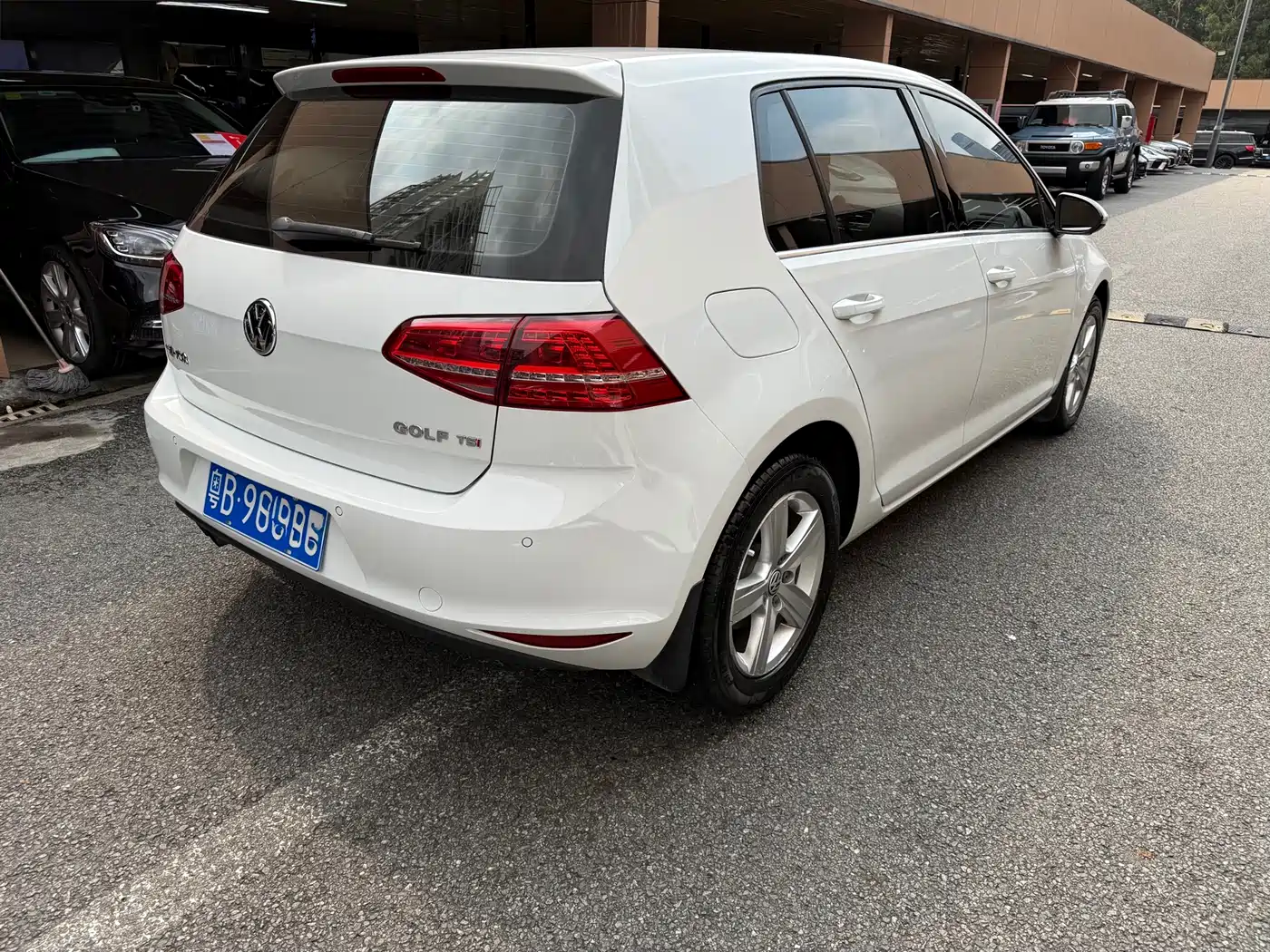 Volkswagen Golf 2014 1.4TSI Automatic Luxury фото 11