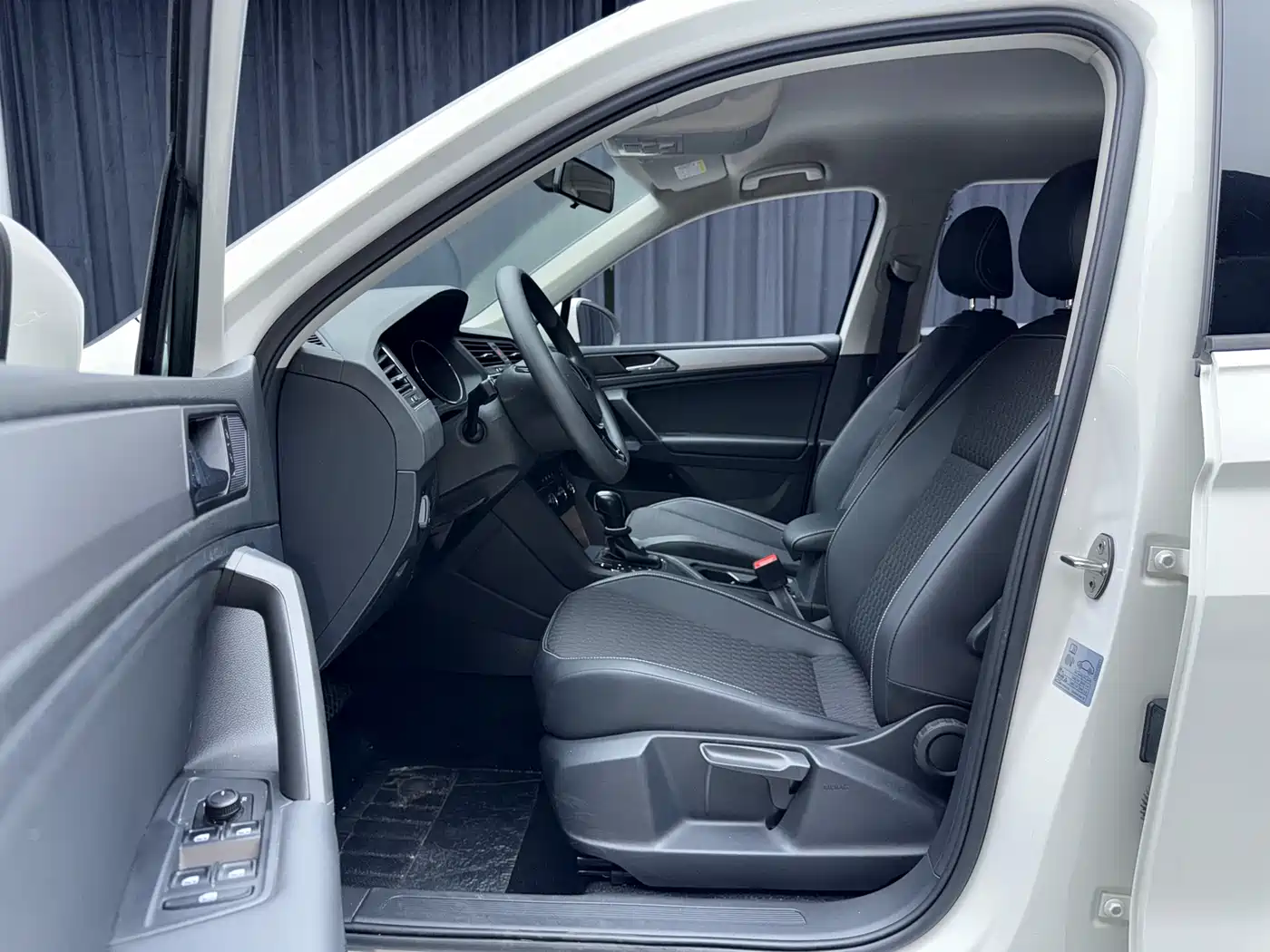 Volkswagen Tiguan L 2020 330TSI Auto 2WD Trend China VI фото 10