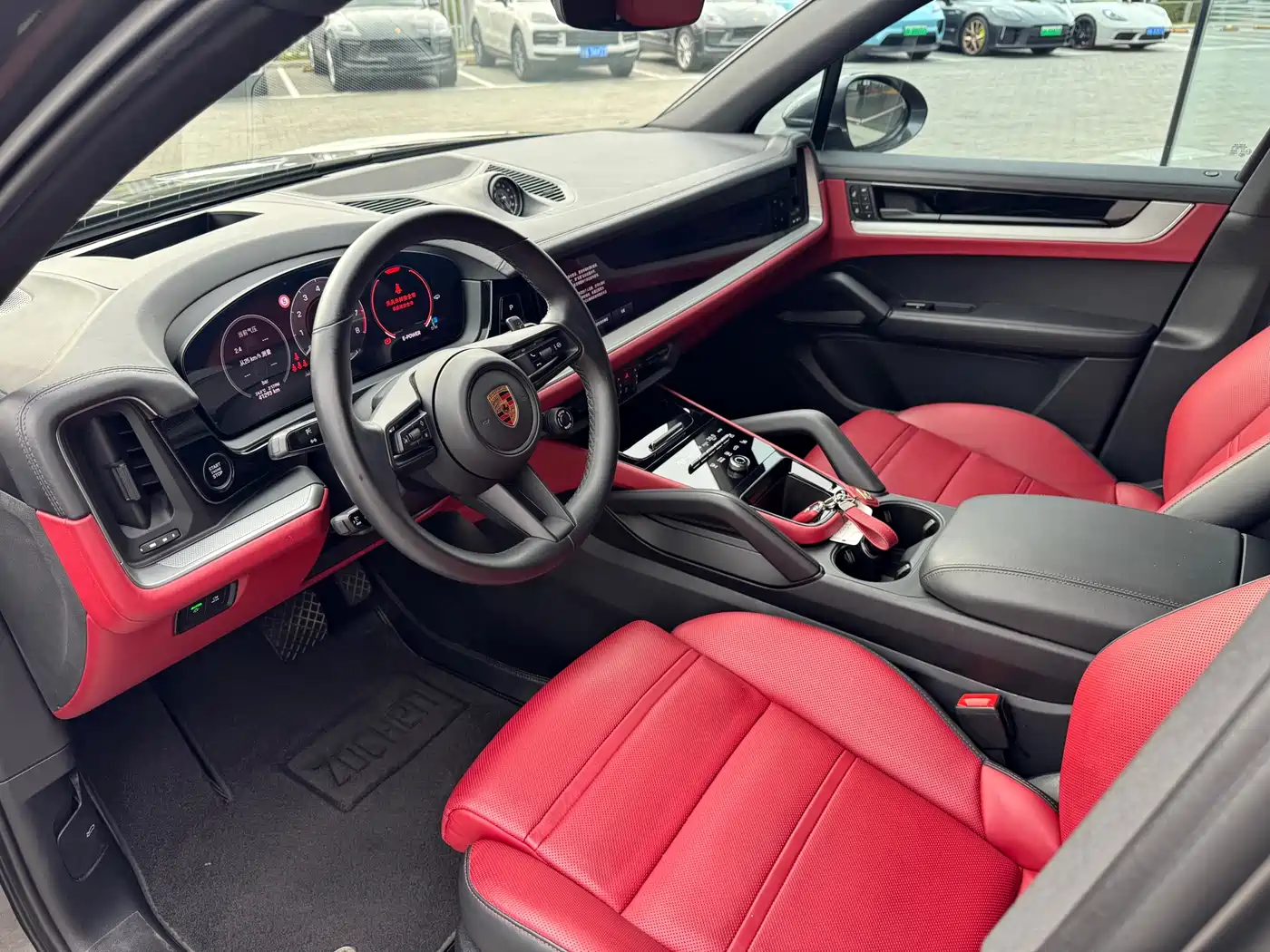 Porsche Cayenne New Energy 2024 Cayenne E-Hybrid 2.0T фото 4
