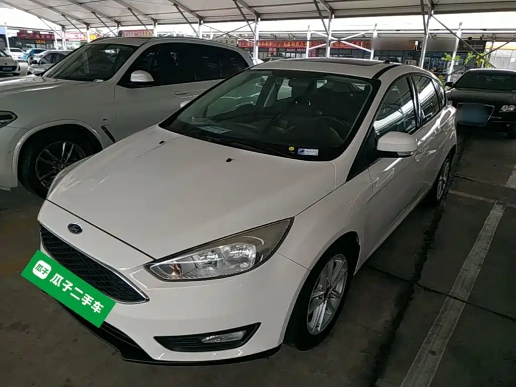 Фото 2 - Ford Focus