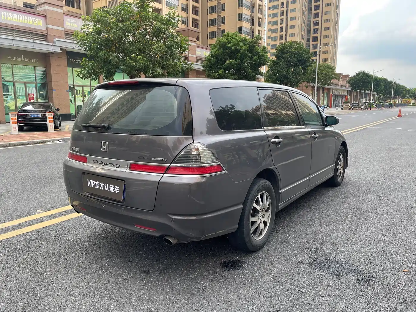 Фото 9 - Honda Odyssey