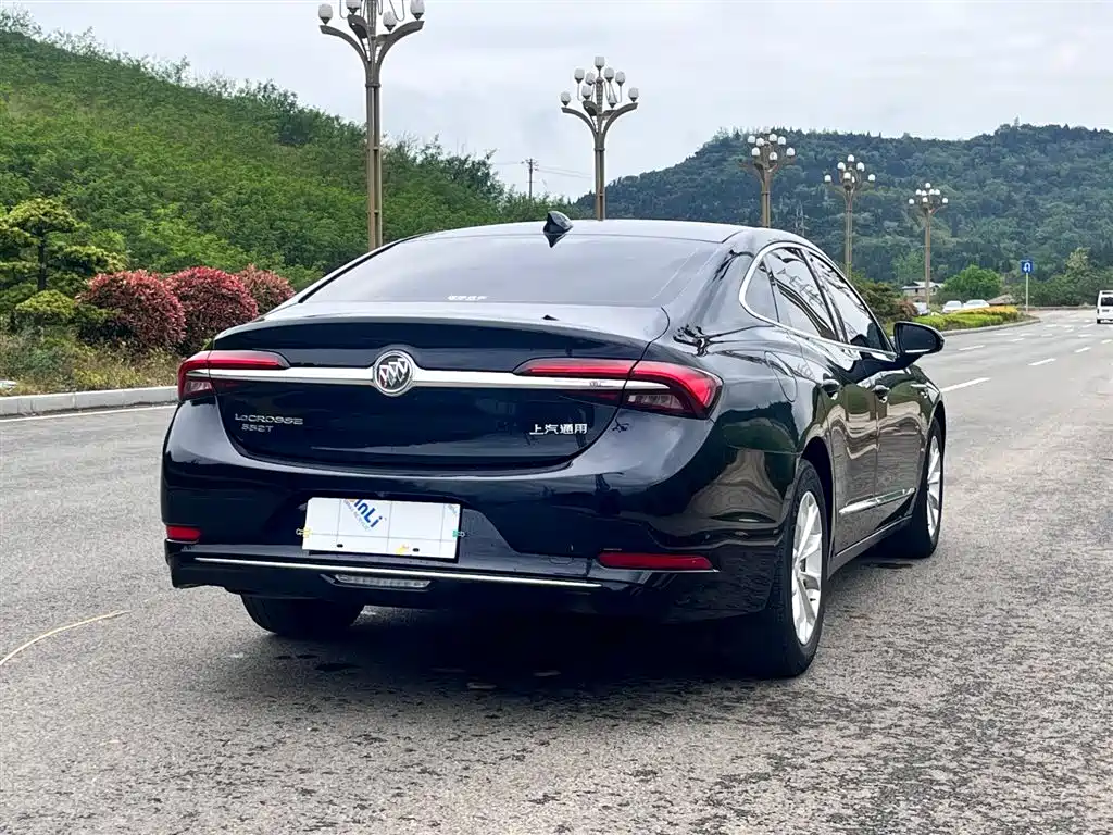 Buick LaCrosse 2022 552T Luxury фото 8
