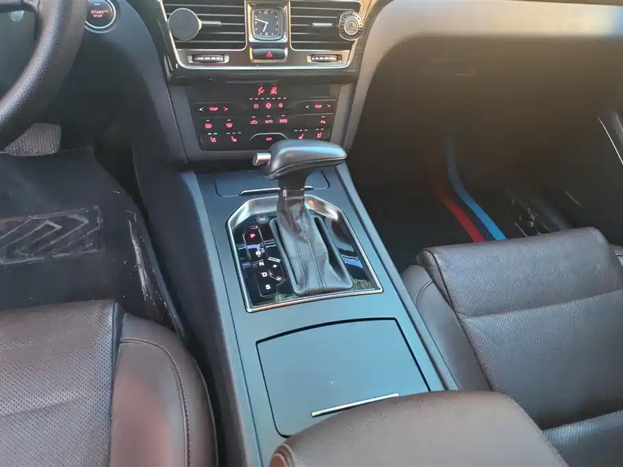 Hongqi H7 2019 1.8T Comfort Edition фото 16